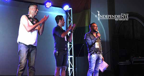 Pide comunidad LGBTTI respeto