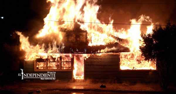 Siguen sin poder calcular daños por incendios en Santa Rosalía