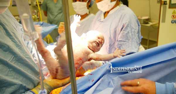 Nace bebé de madre con muerte cerebral