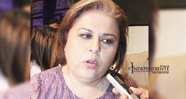 No ha vuelto Esthela Ponce por el Congreso de la Unión