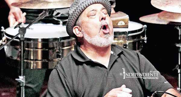 Una noche encendida en el Clazz Continental