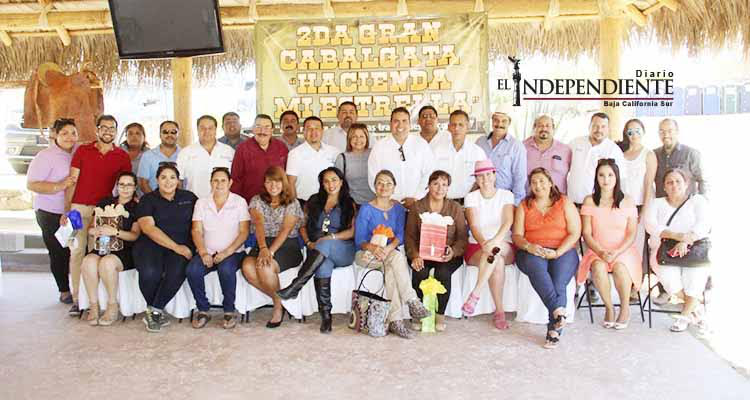 Organizan Segunda Cabalgata Hacienda Mi Estrella en Miraflores