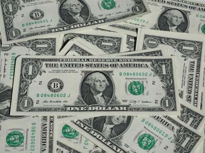 En plena cuesta de enero, el dólar cierra en 22.05 y alcanza máximo histórico