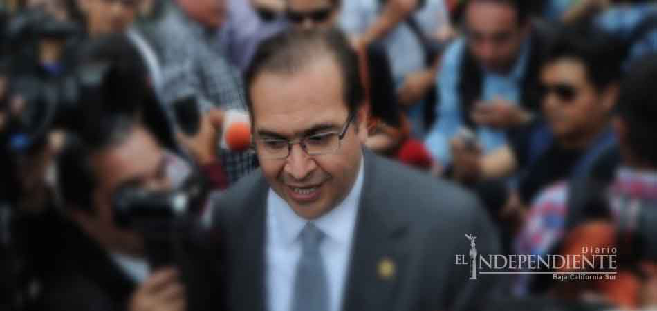 Hallan 23 mdp en cajas de huevo en una casa de Duarte