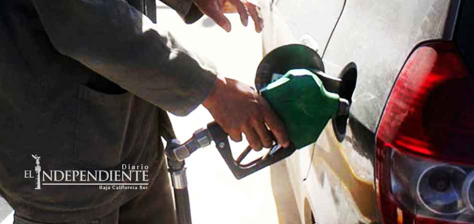 Hacienda analiza alternativas para evitar gasolinazo en febrero