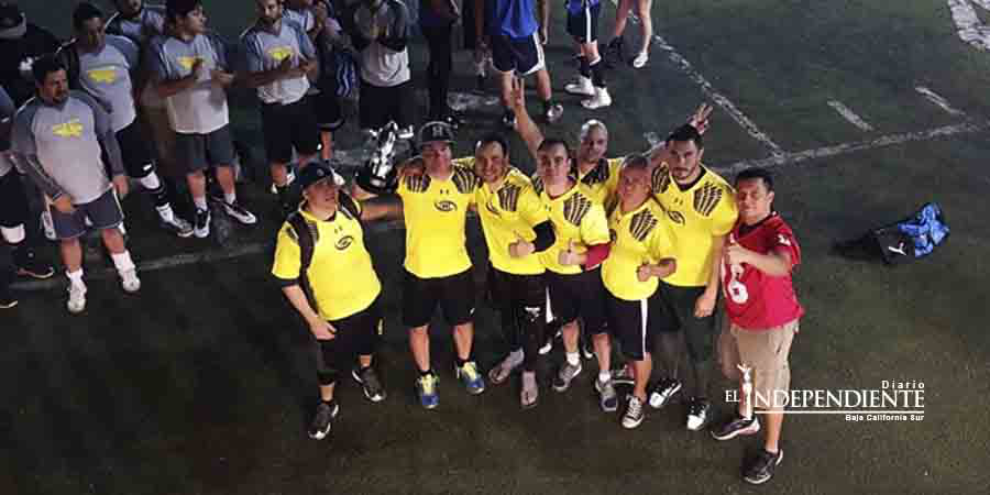 Panteras y Vaqueros se levantan con el título del tocho bandera