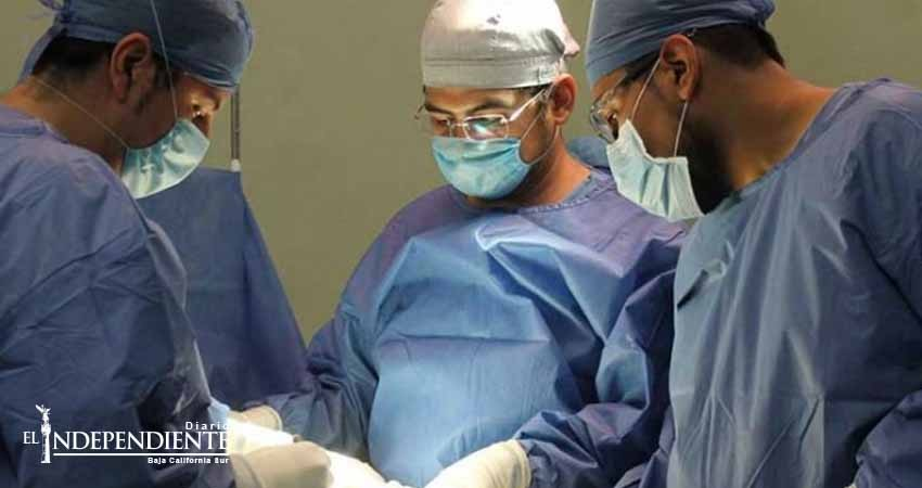 Resalta IMSS beneficios de cirugías láser para retirar cálculos renales