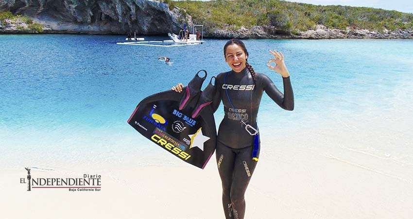 Sudcaliforniana conquista Bahamas en buceo libre 