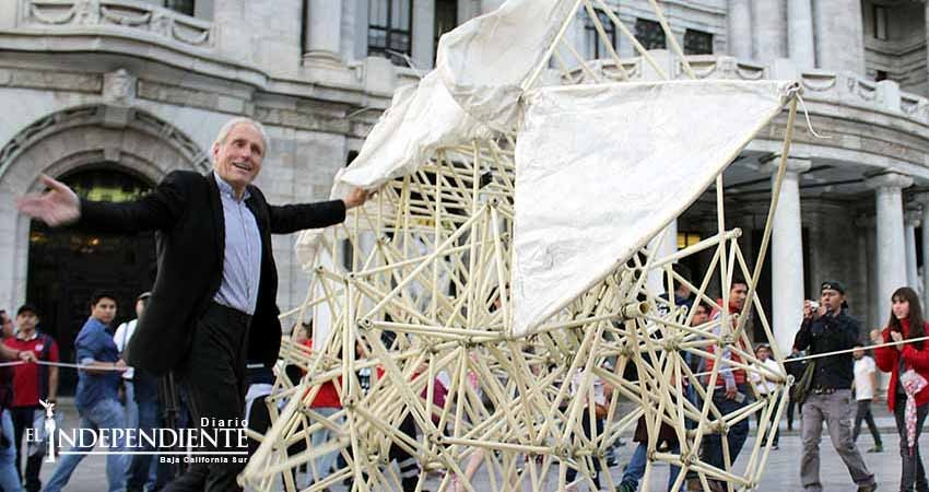 Llegan 8 ‘bestias marinas’ de Theo Jansen a la CDMX