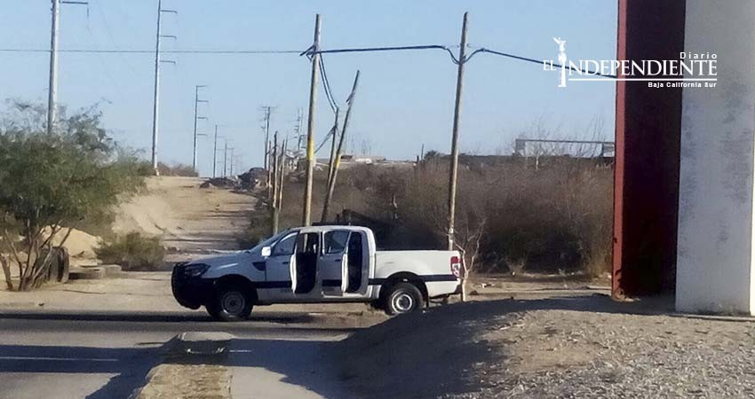 Balean vehículo del Cereso en SJC