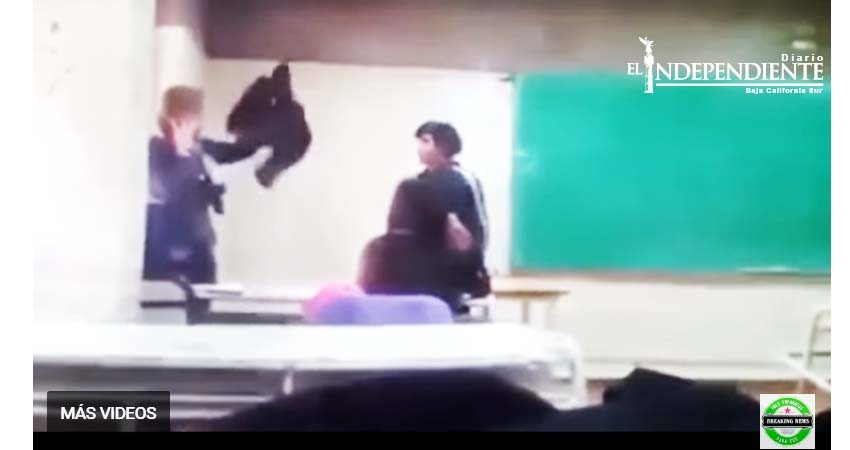 Estudiante golpea brutalmente a su maestra en Argentina