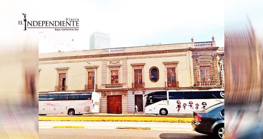 El Museo Nacional de San Carlos pasa de museo a terminal