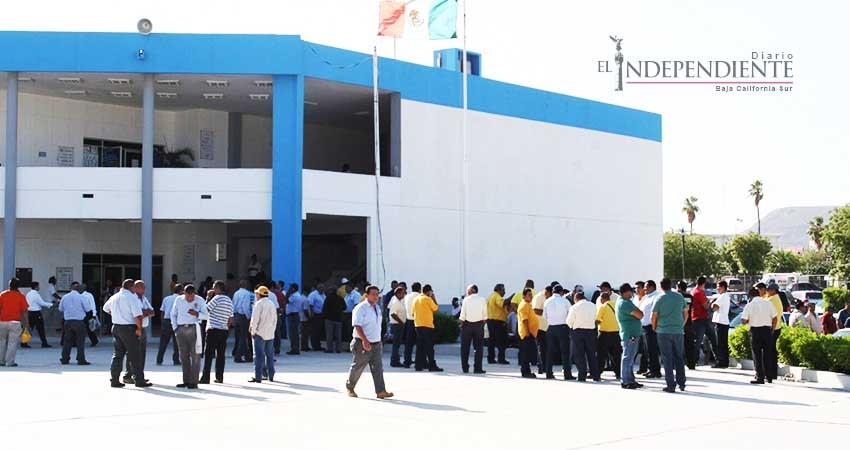 Levantan paro de transporte tras reunión con autoridades