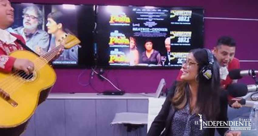 Jorge Campos le manda mariachi a Salma Hayek hasta Los Ángeles
