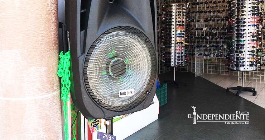 Sin control la música a alto volumen en calles del centro de La Paz 