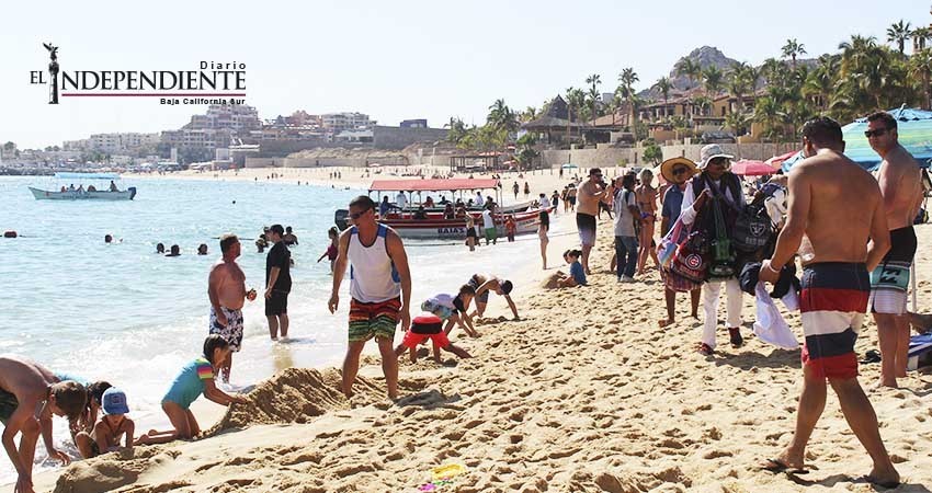 Reportan llenos totales en  playa El Médano
