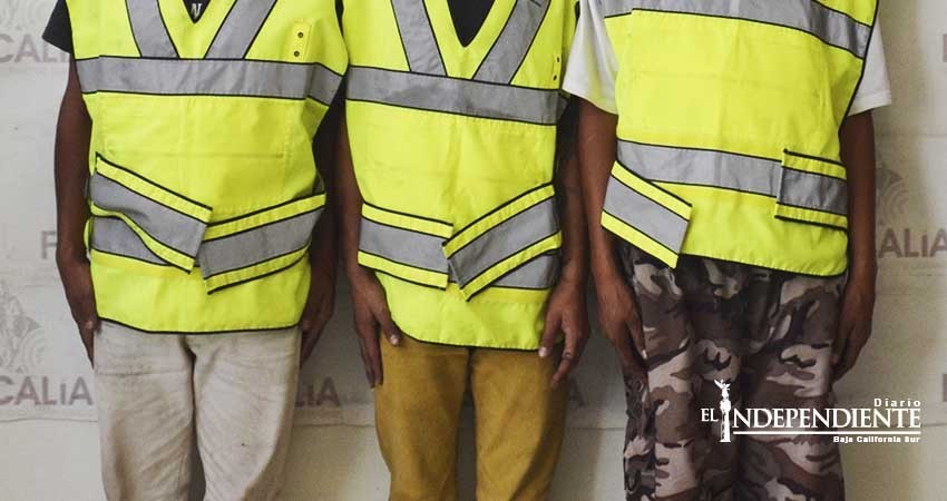 Inician carpeta de investigación contra tres hombres detenidos con drogas 