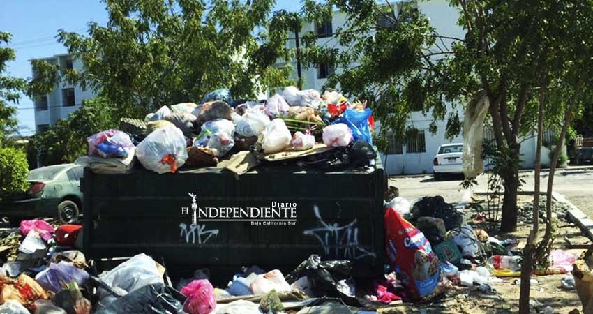 Denuncian “montañas de basura” por inoperancia de Servicios Públicos en La Paz