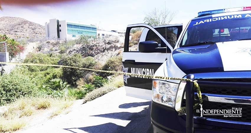 Apuñaló a un hombre y  provocó que este volcara en su vehículo