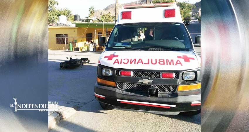 Un adulto y un niño de 2 años salen lesionados al caer de una motocicleta