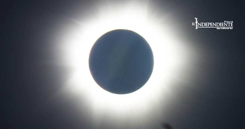 Suspensión de clases por eclipse fue tras realizarse "todas las consultas": SEP