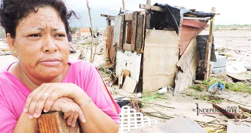 “A punto de llorar, pero de pie y con muchas ganas por salir adelante”