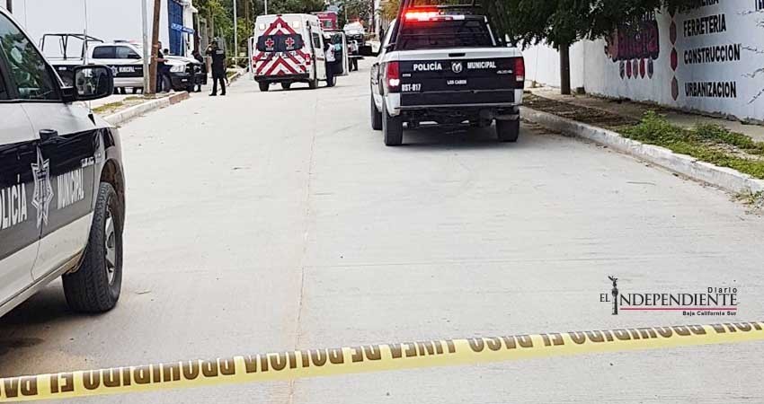 Una persona sin vida en colonia lomas de rosarito en San José del Cabo