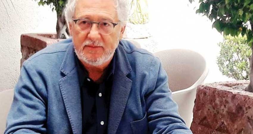 Héctor Abad revalora el periodismo y la literatura