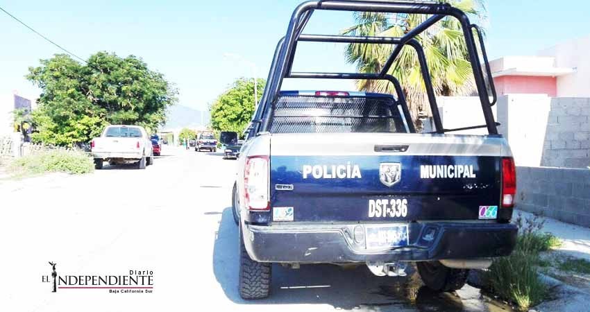 Balean vehículo de comandante de la Policía Estatal en Los Cabos