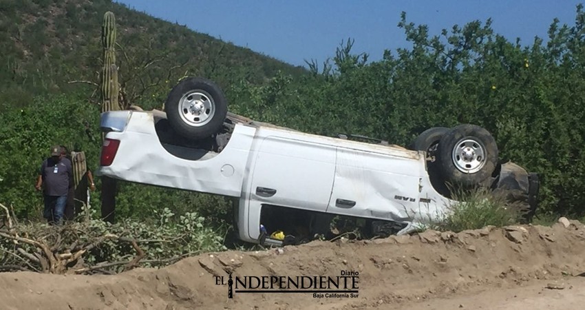 Roban camioneta de Policías Ministeriales en La Paz
