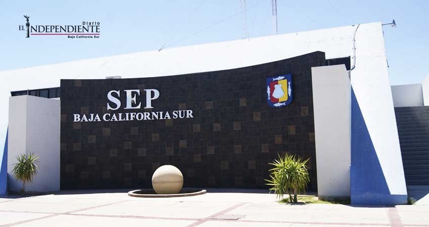 Niega SEP de BCS pago de 11 quincenas a docentes de secundarias técnicas