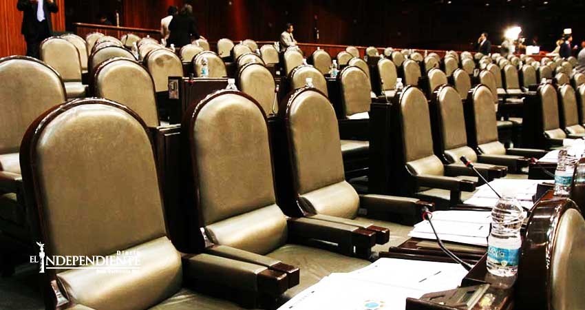 Pedir quitar plurinominales es "una trampa del PRI": Camilo Torres