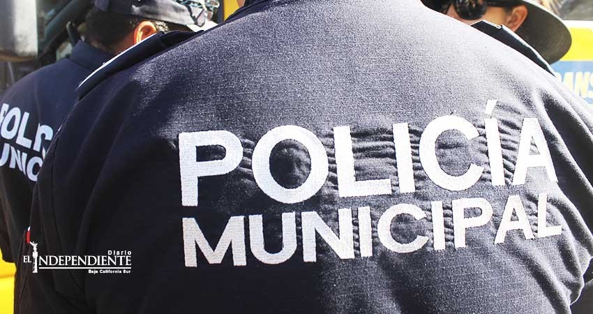 Despiden a 42 policías municipales en La Paz