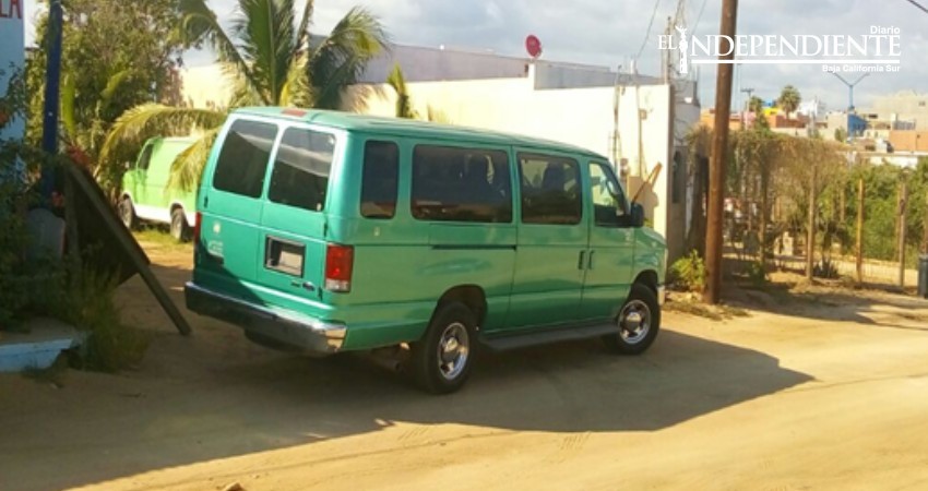 Localizan vehículo con reporte de robo en Los Cabos