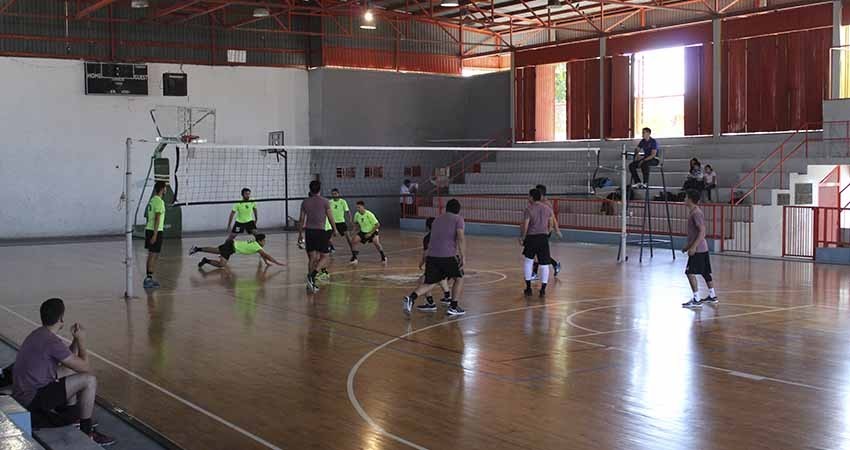 Con emocionantes juegos, inició la cuarta jornada del Voleibol Municipal-IMSS