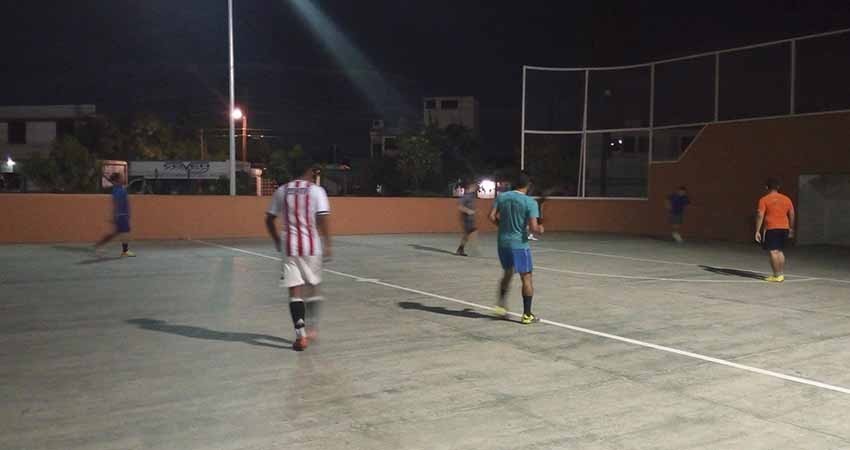Neno´s lidera la primera vuelta en la Liga “Los Mangos” de Futbol Rápido