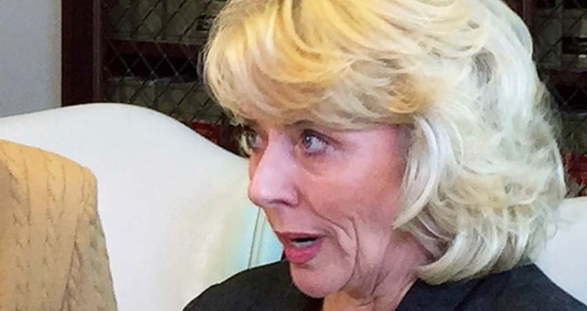 Exactriz asegura que Weinstein la forzó sexualmente