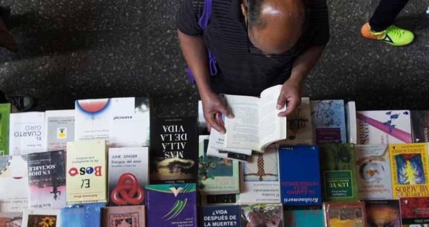 Gran Remate de Libros de la UNAM al costo más un peso