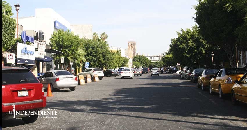 Es más urgente restaurar el centro histórico que el malecón