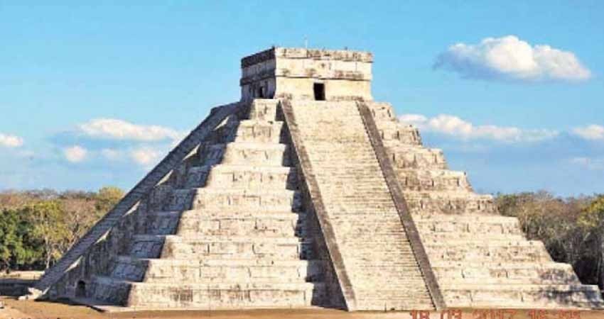 Tiran mito de Kukulkán; serpiente no sube, ni baja