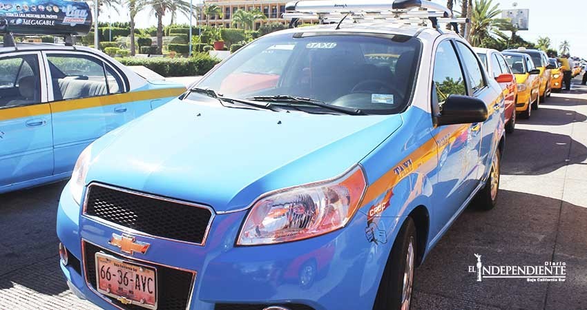 Ayuntamiento de La Paz no ha querido regular tarifas de taxis: líder transportista