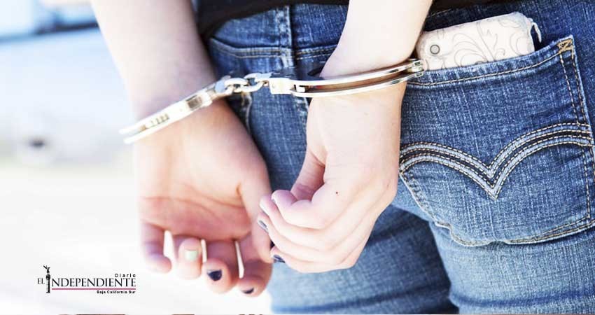 3 años y cuatro meses de sentencia a una mujer por portar un arma de fuego