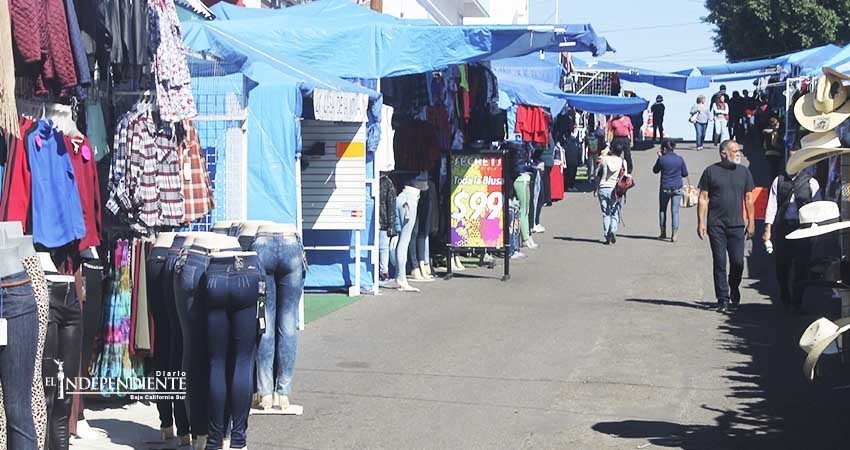 Buscan comerciantes de La Paz reactivar economía con Tianguis Madero