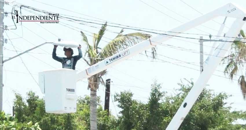 Anuncian mayor inversión en alumbrado público de La Paz en 2018