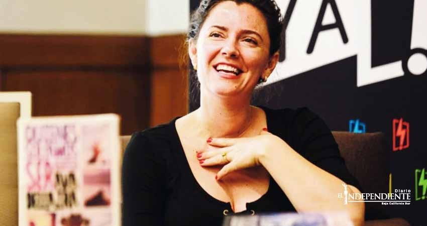 Ava Dellaira está de regreso