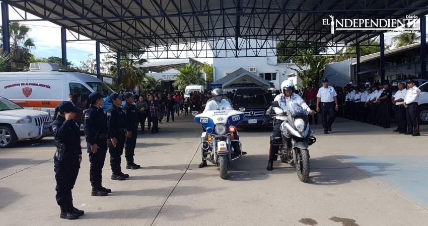 Con honores dan último adiós a policía abatido en San José del Cabo