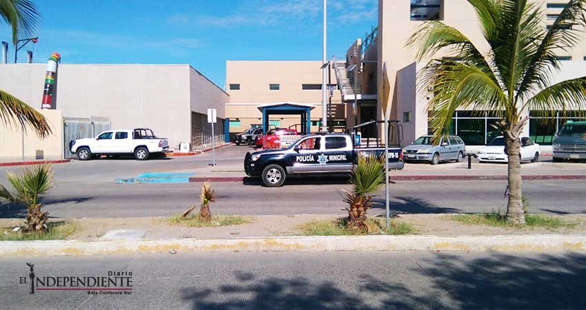 Que garanticen seguridad o huelga, manifiesta personal del Salvatierra