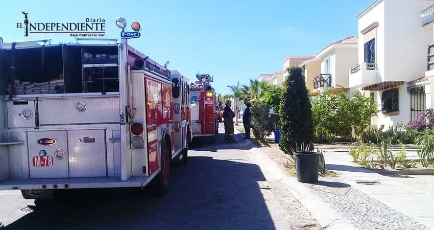 Niño que jugaba con veladora ocasiona incendio en una vivienda