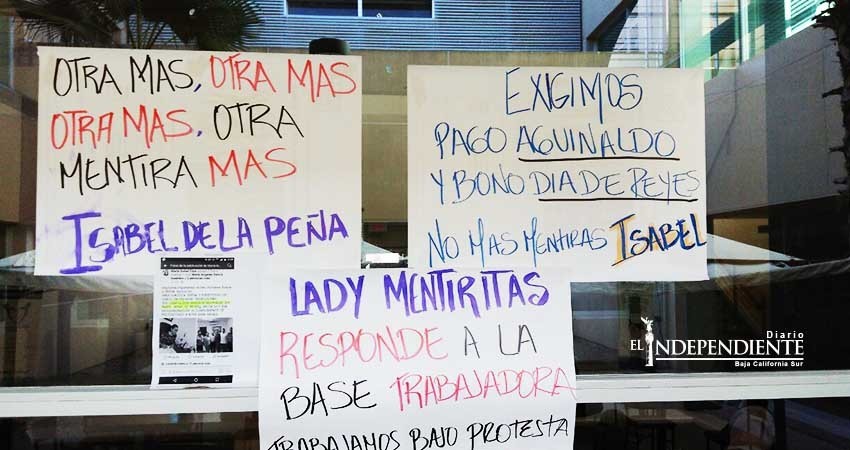 Por no pagar bonos, denuncian trabajadores del Salvatierra a su líder Isabel De la Peña