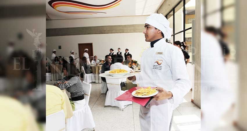 Durante 2017 Escuela de Turismo CROC capacitó a más de 700 personas